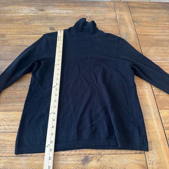 Chicos size 1 black turtleneck soft long sleeve sweater - Picture 4 of 5